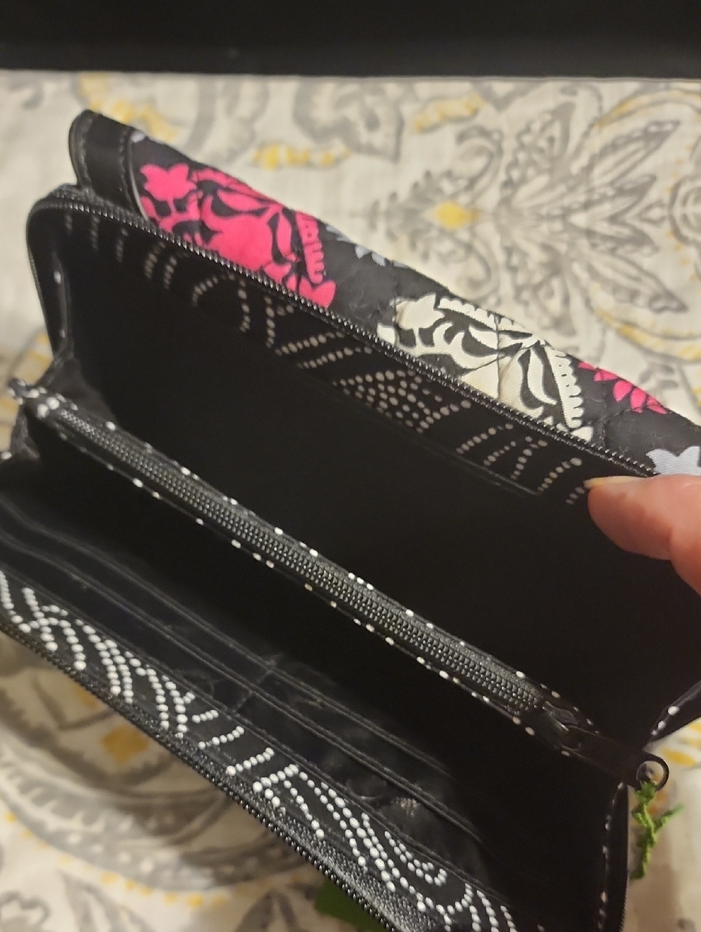 Vera Bradley Quilted Northern Ligjts Wristlet with Pink & Gray Floral Motif - Picture 4 of 5